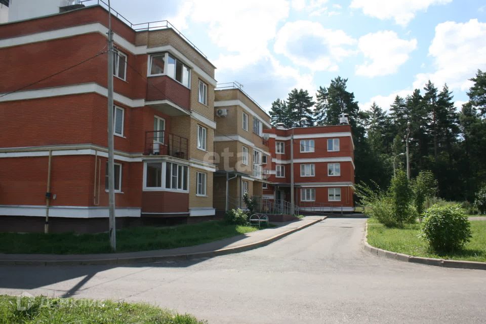 Продаётся 1-комнатная квартира, 37.4 м²