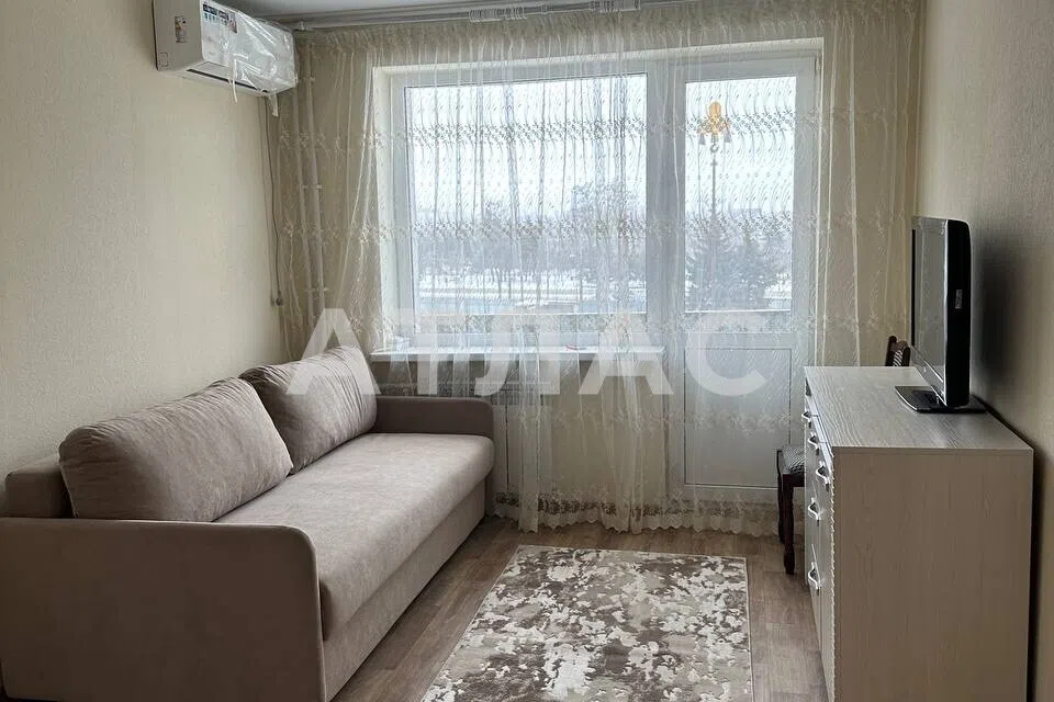 Продаётся 3-комнатная квартира, 51.7 м²