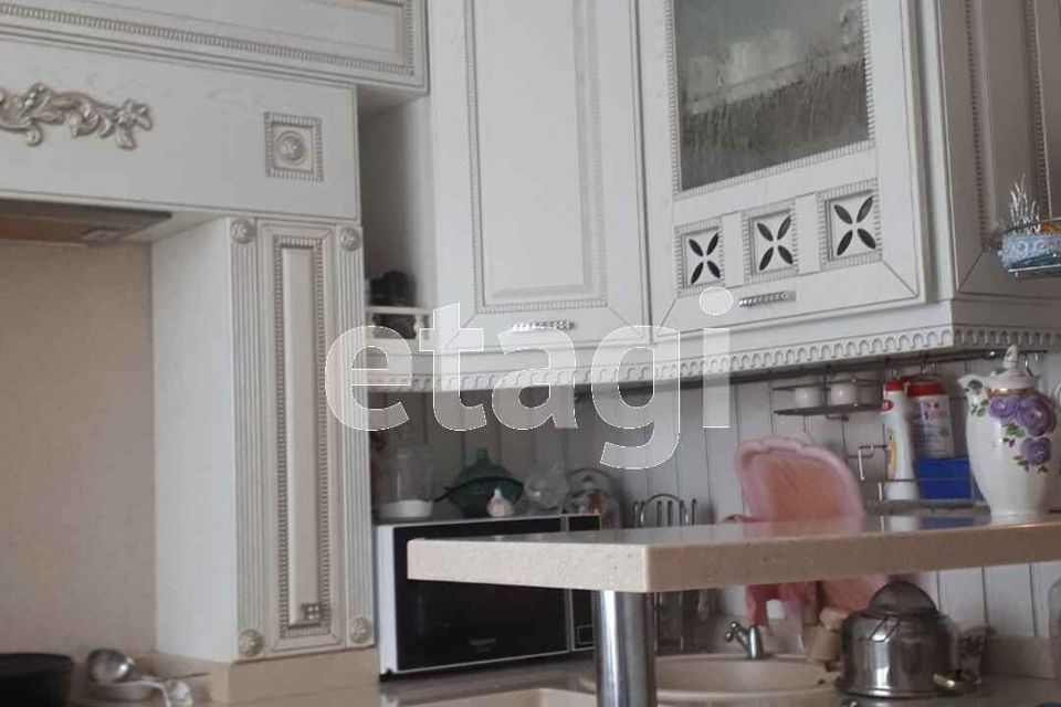 Продаётся 4-комнатная квартира, 78 м²