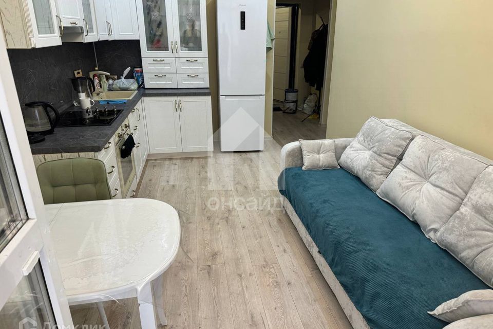 Продаётся 1-комнатная квартира, 38.2 м²