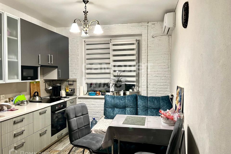Продаётся 3-комнатная квартира, 62.4 м²