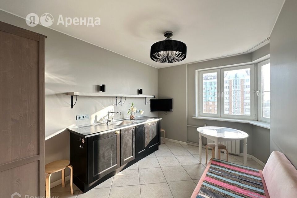 Сдаётся 1-комнатная квартира, 42 м²