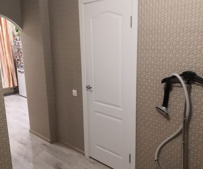 Продаётся 1-комнатная квартира, 37.8 м²