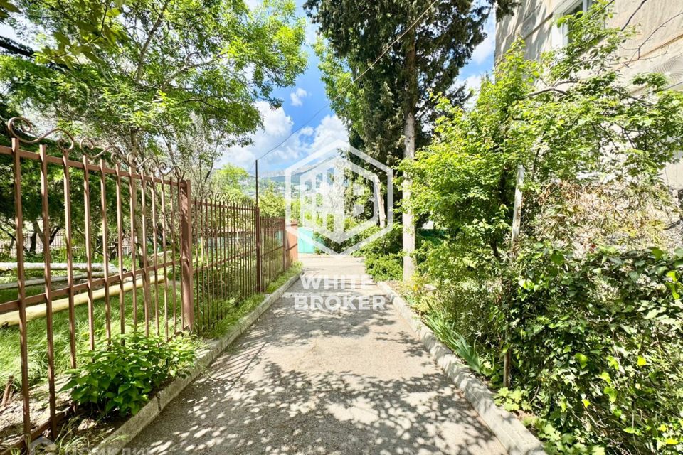 Продаётся 2-комнатная квартира, 43.5 м²