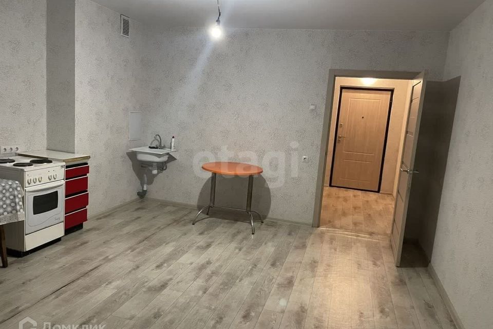 Сдаётся 2-комнатная квартира, 58 м²