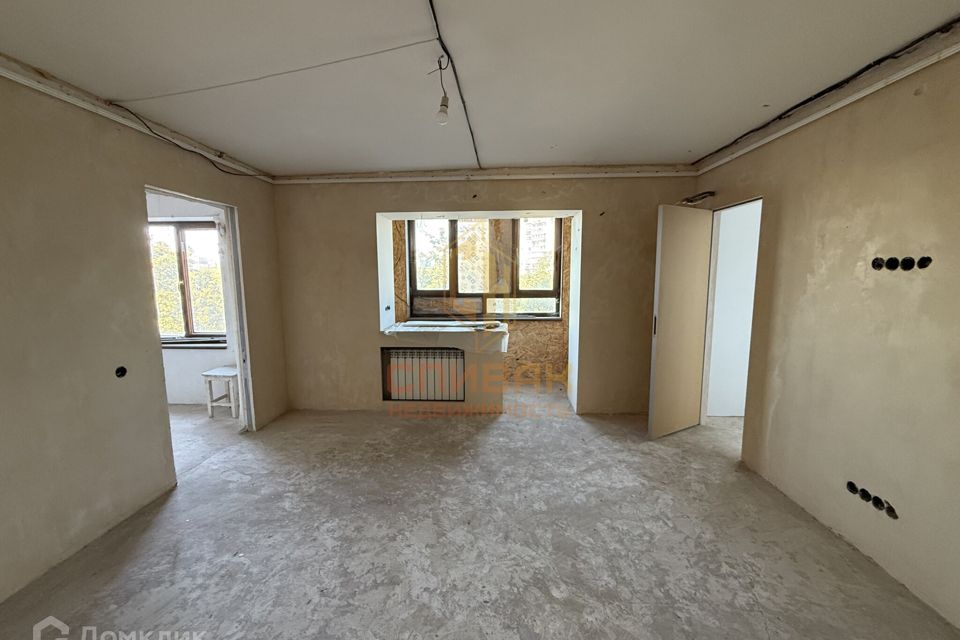 Продаётся 4-комнатная квартира, 83.9 м²