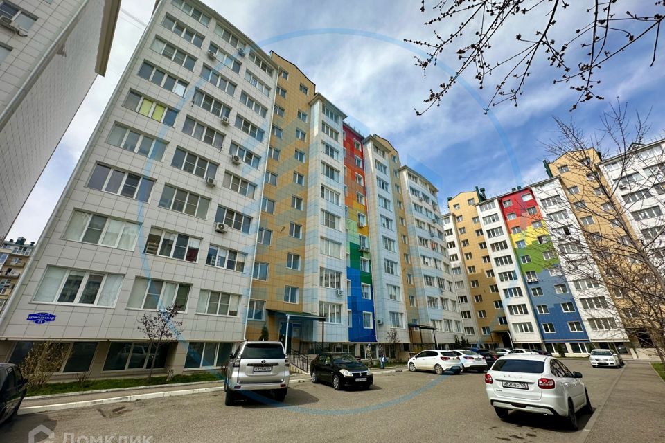 Продаётся 2-комнатная квартира, 57.4 м²