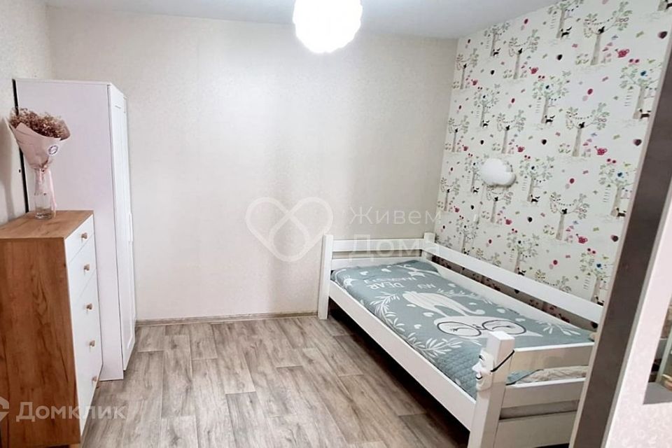 Продаётся 1-комнатная квартира, 44.7 м²