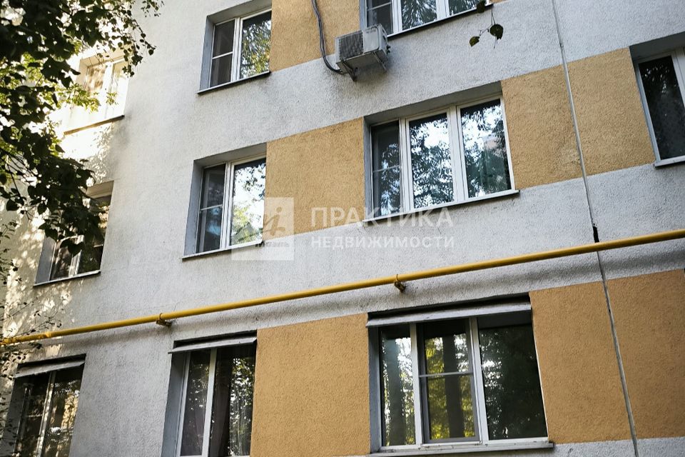 Продаётся 3-комнатная квартира, 49.5 м²