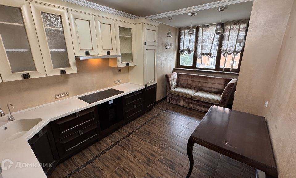 Продаётся 2-комнатная квартира, 60.6 м²