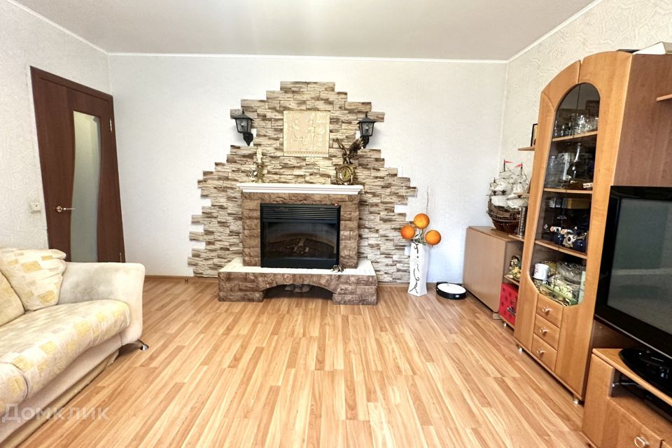 Продаётся 4-комнатная квартира, 85 м²