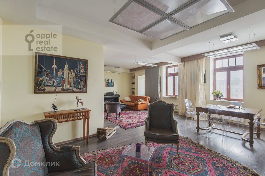 Продаётся 4-комнатная квартира, 165.1 м²