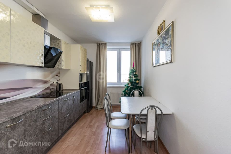 Продаётся 2-комнатная квартира, 56 м²