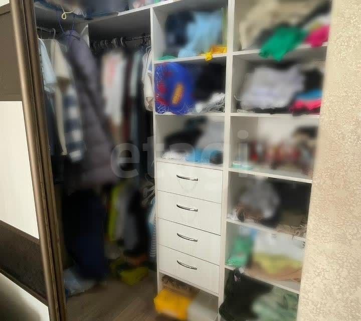Продаётся 1-комнатная квартира, 43.9 м²