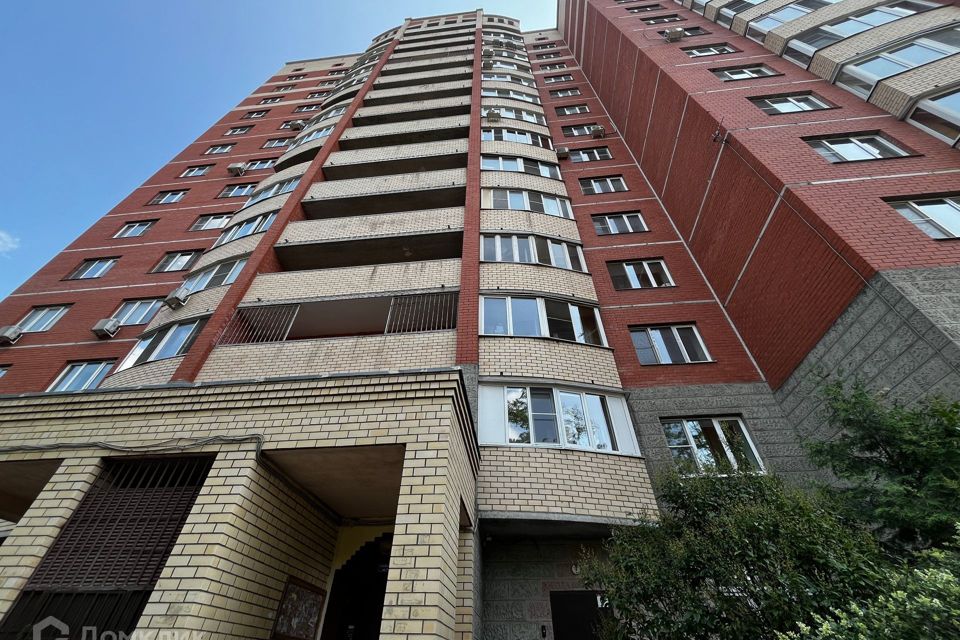 Продаётся 2-комнатная квартира, 71.9 м²