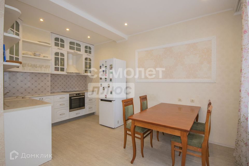 Сдаётся 3-комнатная квартира, 112 м²