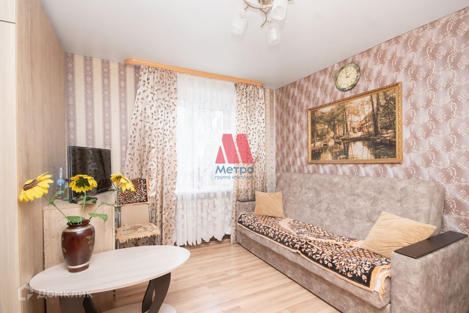 Продаётся 4-комнатная квартира, 93.7 м²