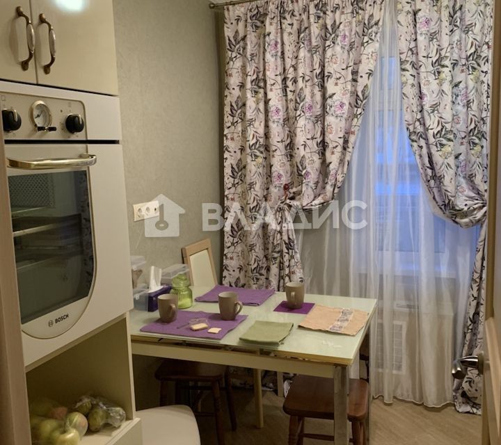 Продаётся 2-комнатная квартира, 58.6 м²