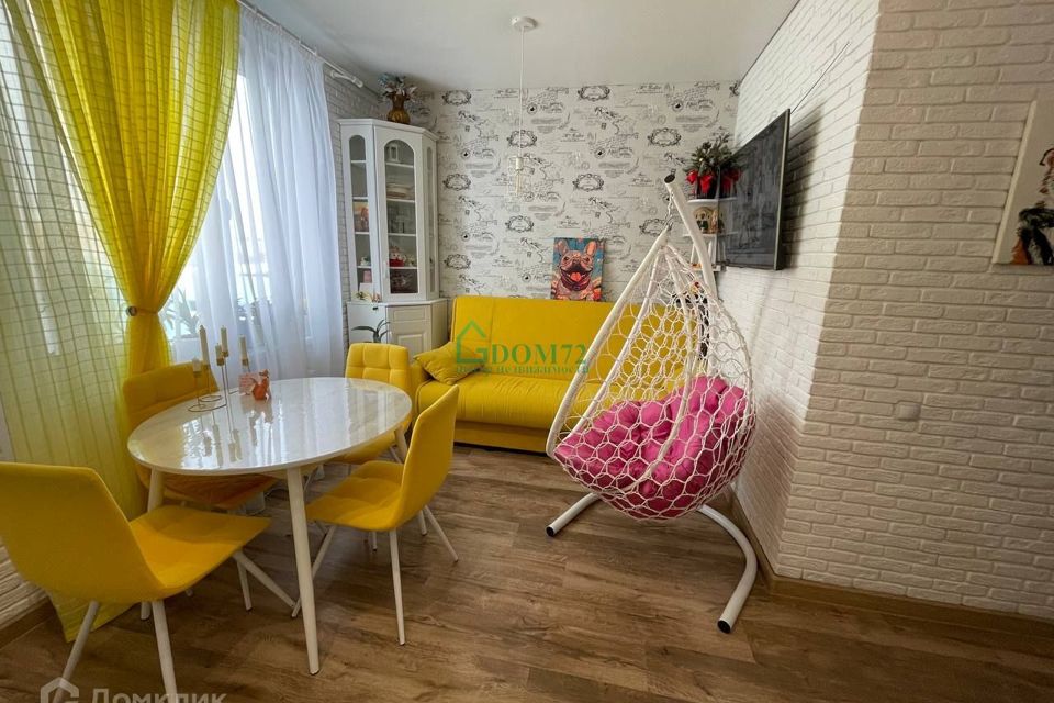 Продаётся 2-комнатная квартира, 56.9 м²