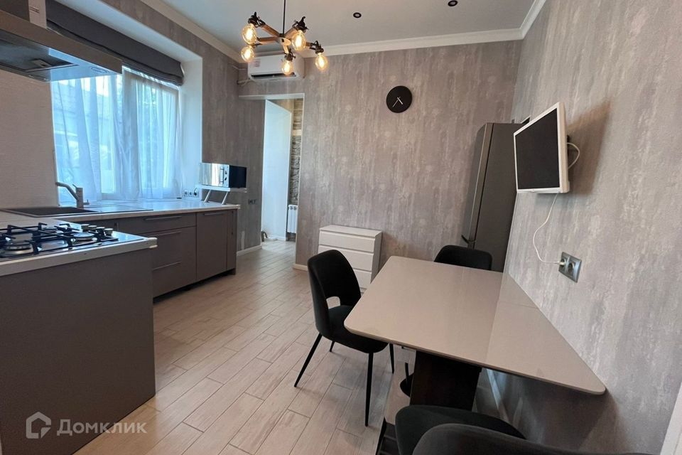 Продаётся 2-комнатная квартира, 60 м²
