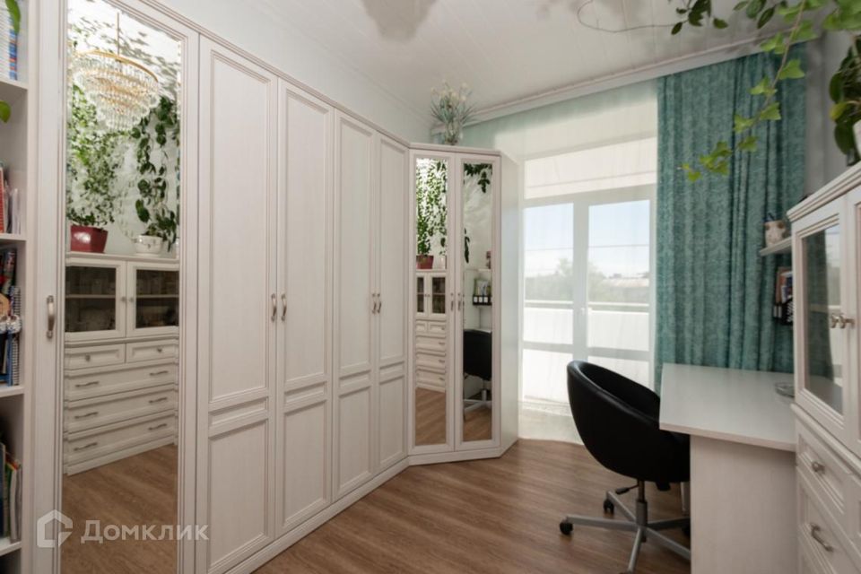 Продаётся 3-комнатная квартира, 62.8 м²
