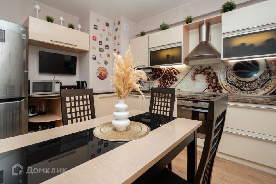 Продаётся 3-комнатная квартира, 92 м²