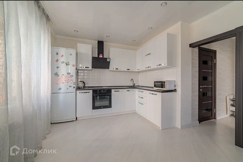 Продаётся 1-комнатная квартира, 43 м²