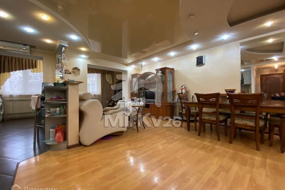 Продаётся 3-комнатная квартира, 82 м²