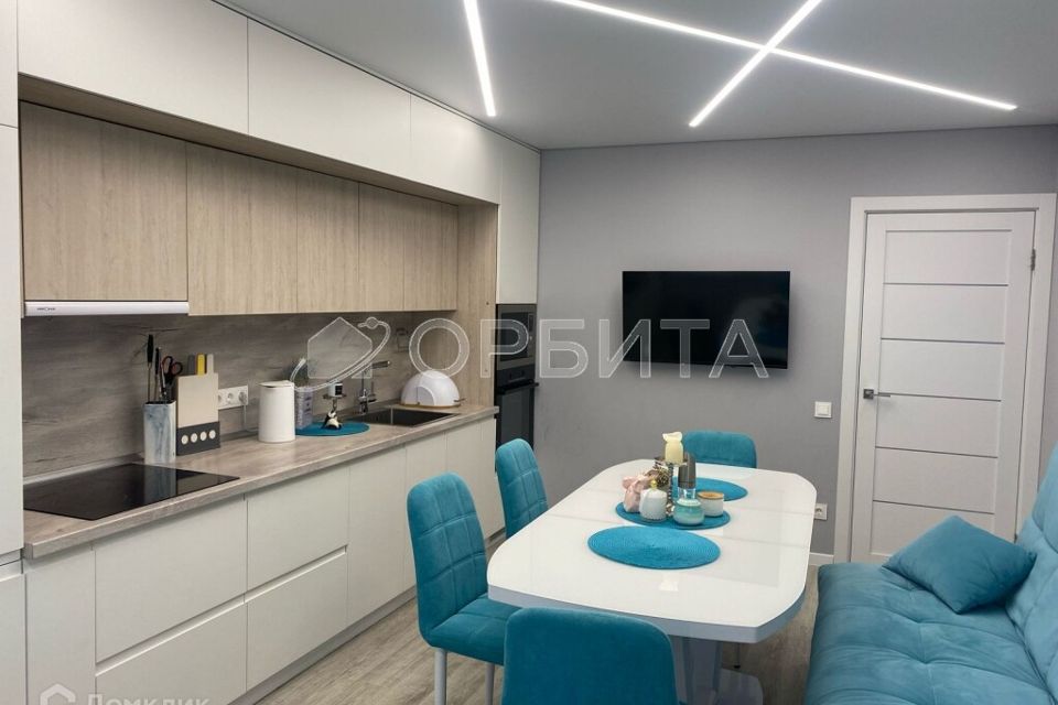 Продаётся 2-комнатная квартира, 89.7 м²