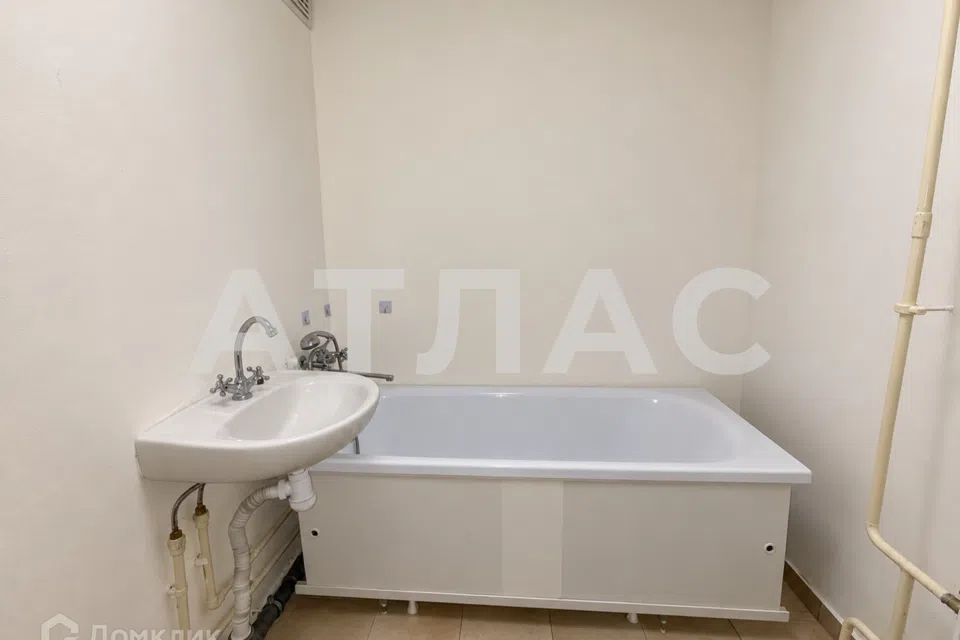 Сдаётся 2-комнатная квартира, 57 м²