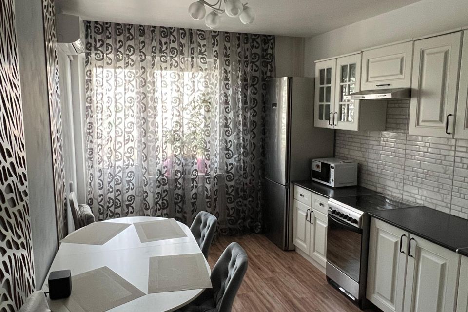 Продаётся 2-комнатная квартира, 64 м²