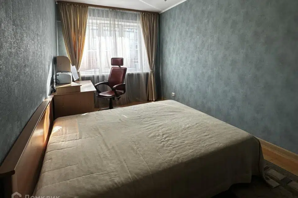 Продаётся 4-комнатная квартира, 125.2 м²
