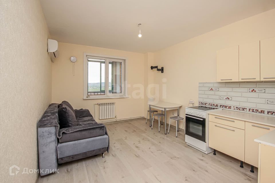 Продаётся 1-комнатная квартира, 41.6 м²