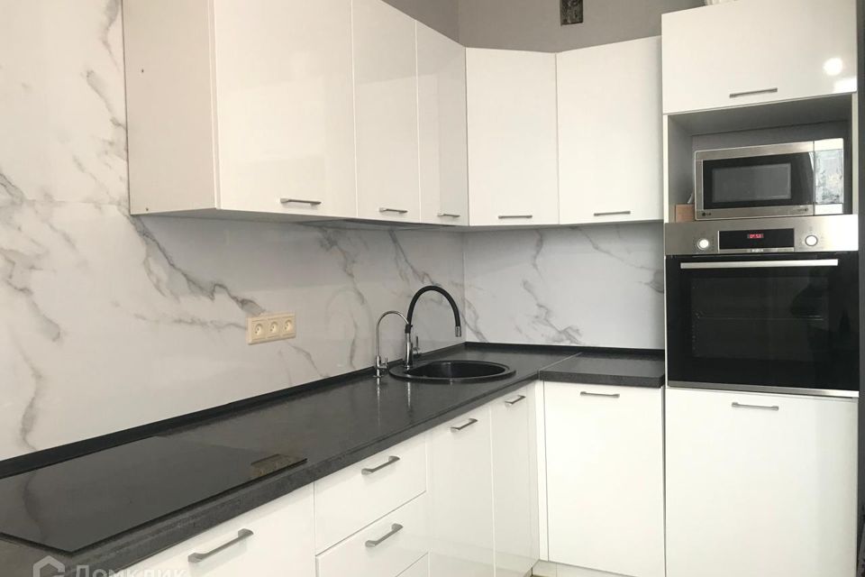 Продаётся 2-комнатная квартира, 53.8 м²