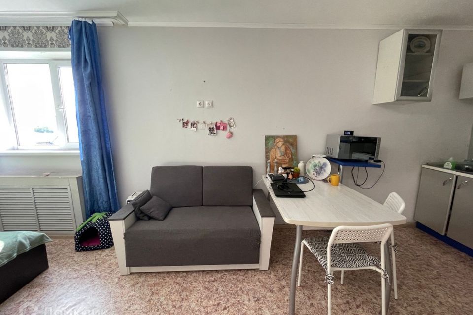 Продаётся 1-комнатная квартира, 43.2 м²