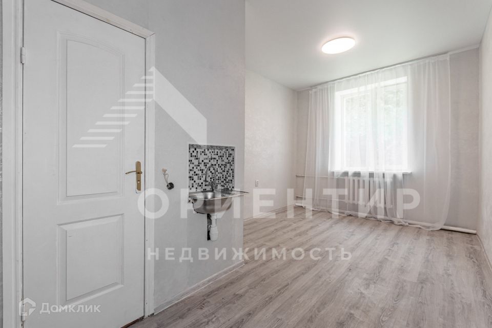 Продаётся комната в 1-комн. квартире, 16.6 м²