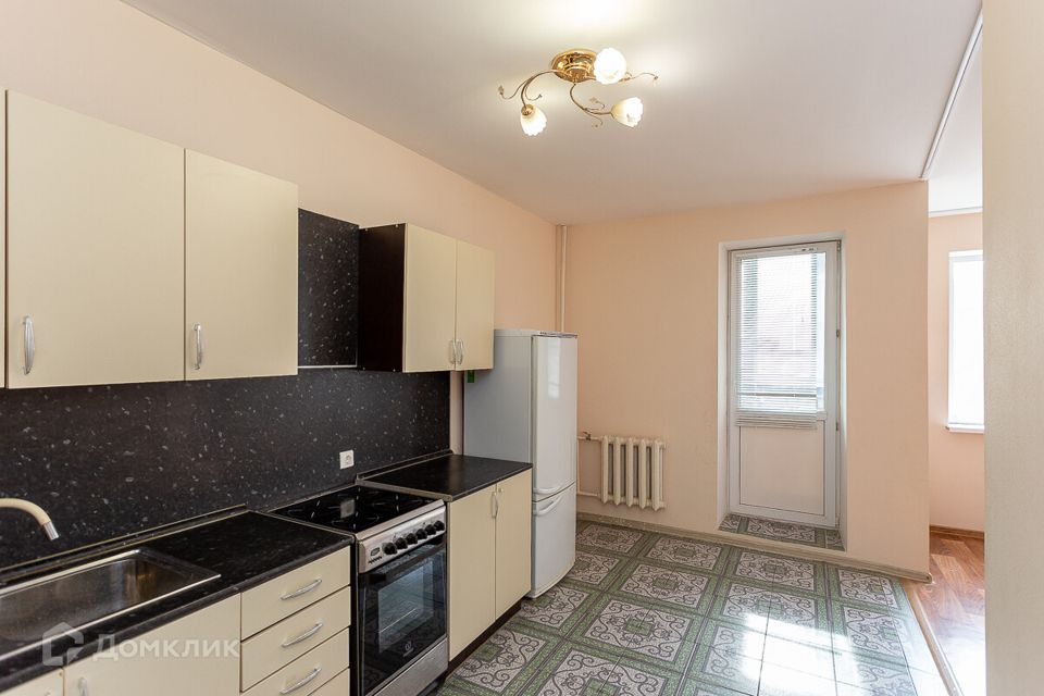 Продаётся 1-комнатная квартира, 41.7 м²