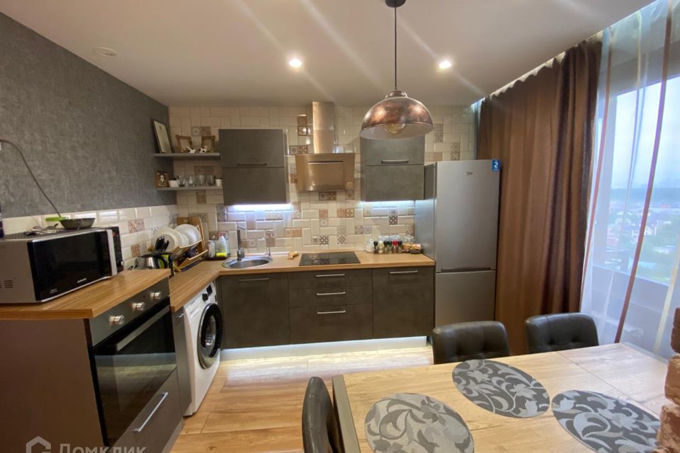 Продаётся 1-комнатная квартира, 37.2 м²
