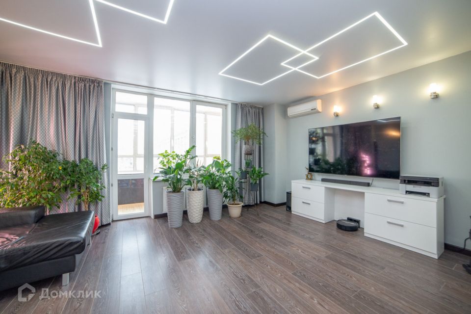 Продаётся 3-комнатная квартира, 115 м²