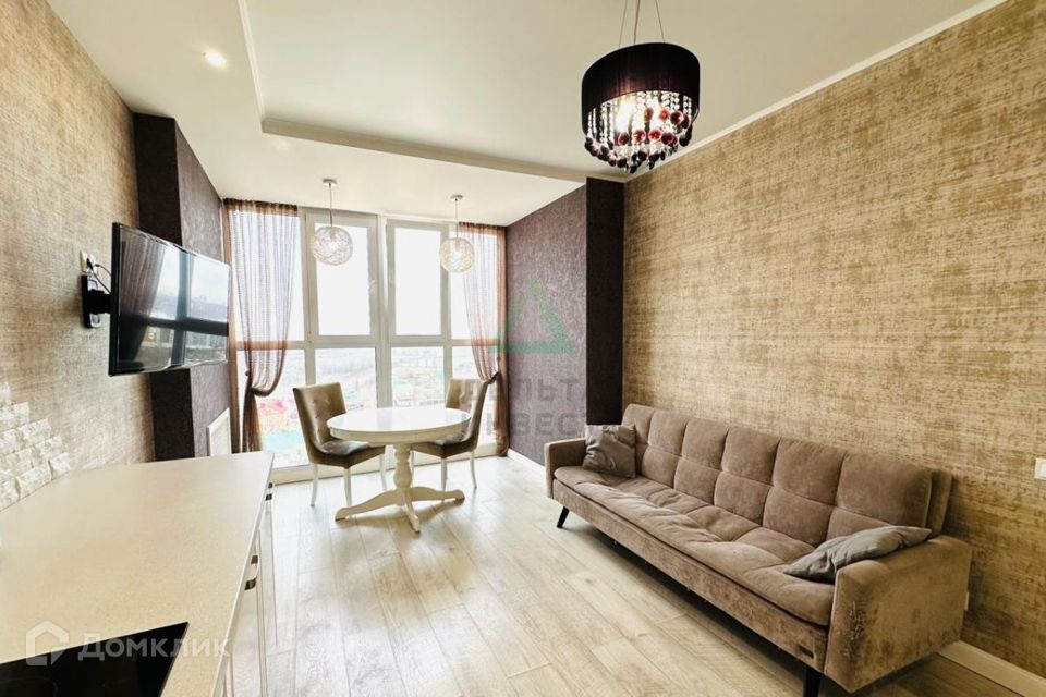 Продаётся 2-комнатная квартира, 61.8 м²