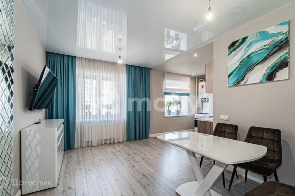 Продаётся 2-комнатная квартира, 65 м²