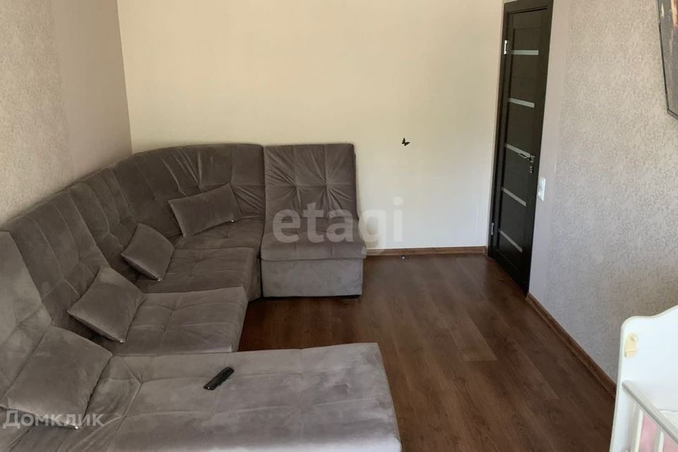 Продаётся 3-комнатная квартира, 61.4 м²