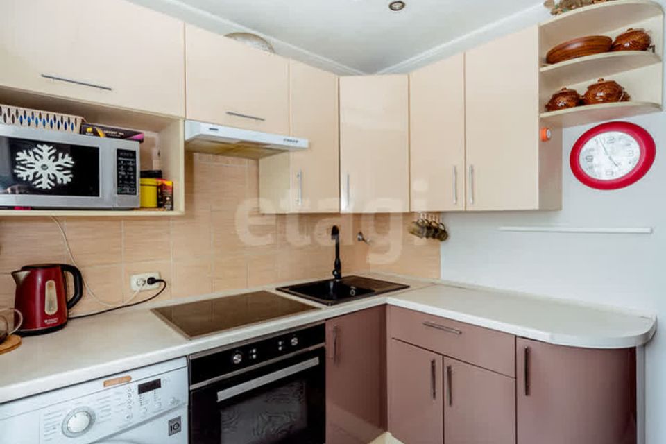 Продаётся 3-комнатная квартира, 59.9 м²