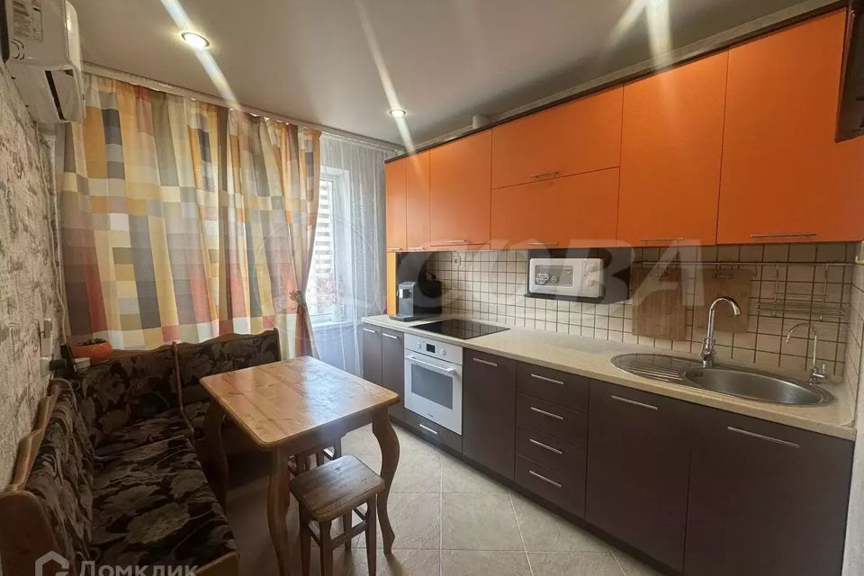 Продаётся 3-комнатная квартира, 65.4 м²