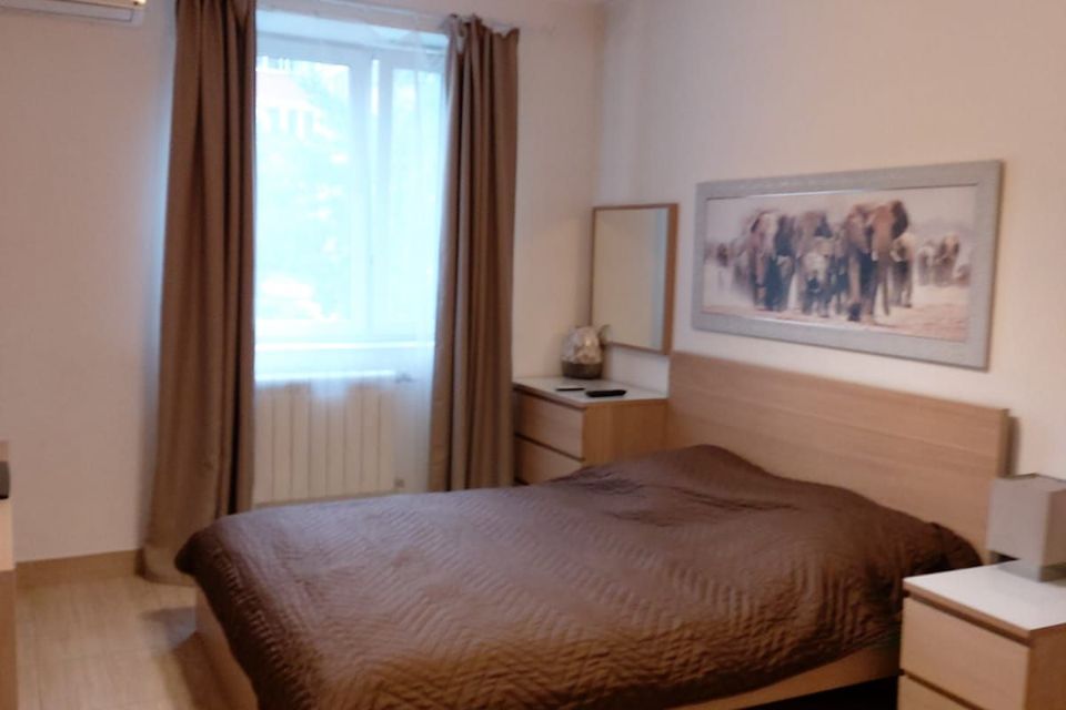 Сдаётся 2-комнатная квартира, 42 м²