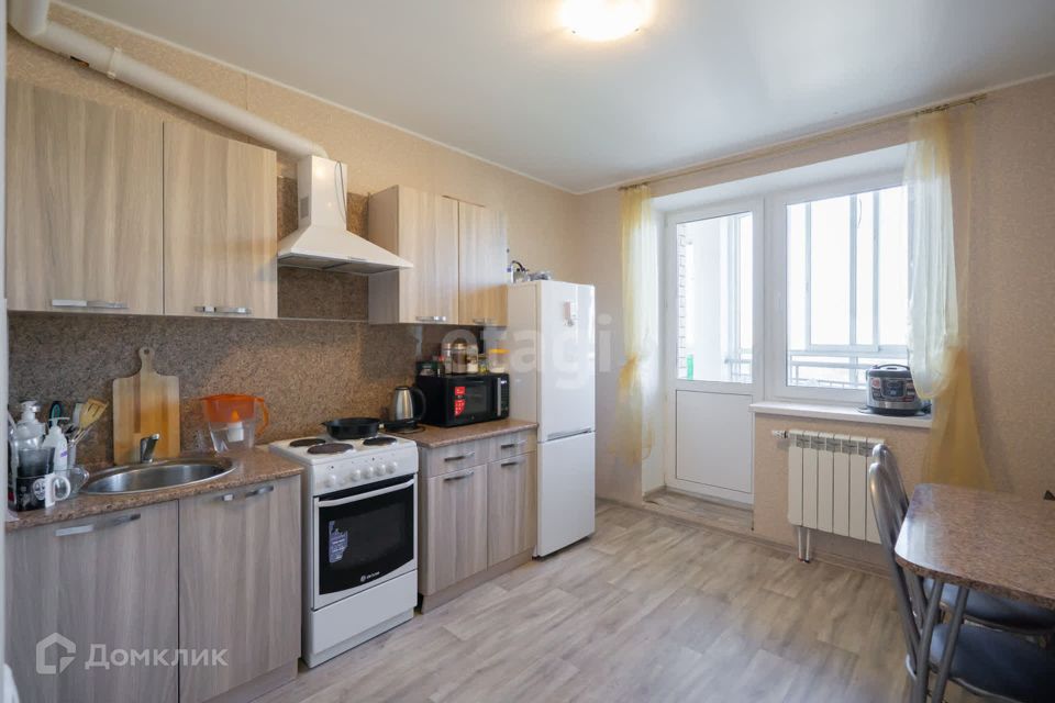 Продаётся 1-комнатная квартира, 41.6 м²