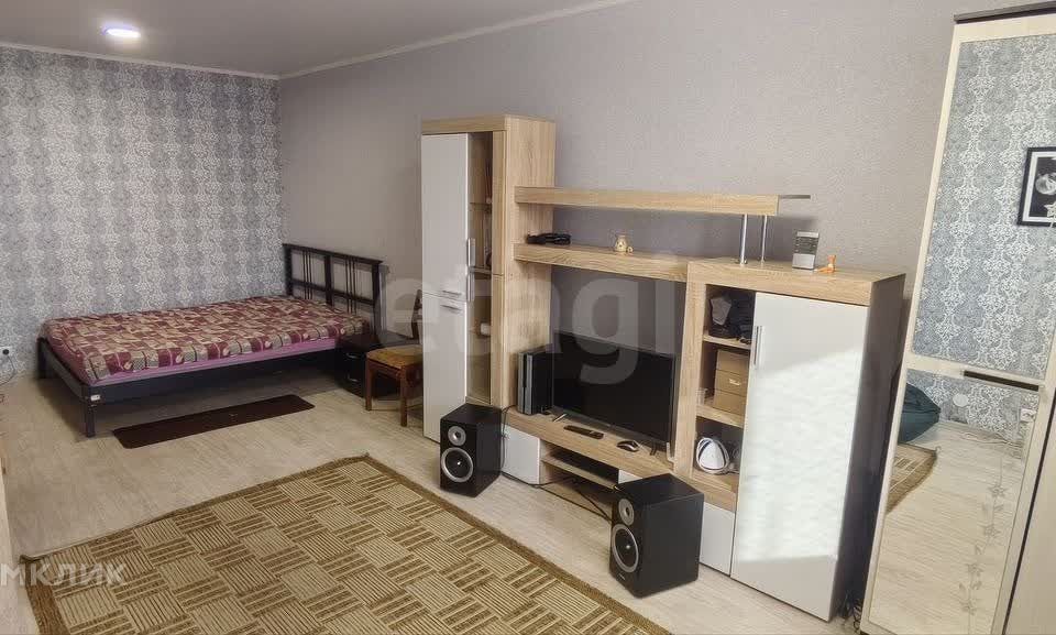Продаётся 1-комнатная квартира, 43 м²