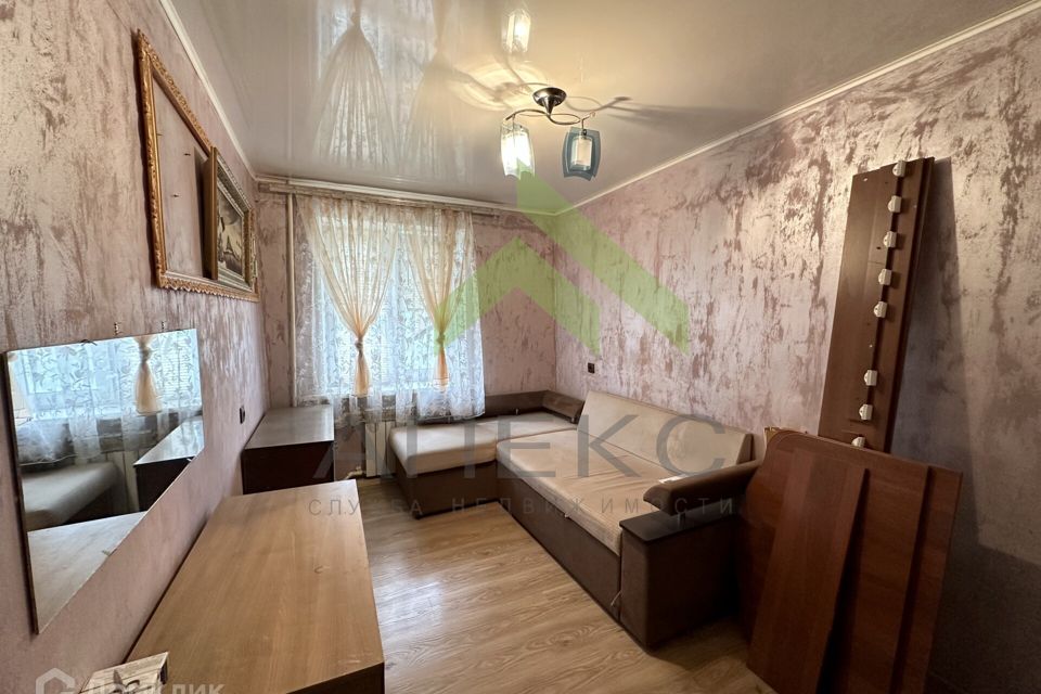 Продаётся 3-комнатная квартира, 57.5 м²