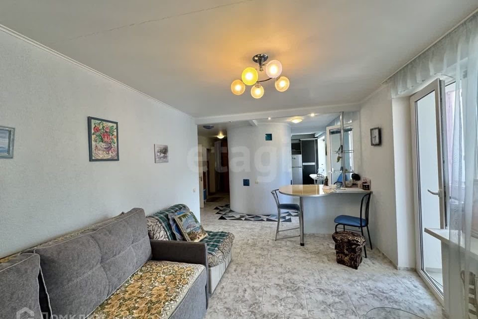Продаётся 2-комнатная квартира, 53.3 м²