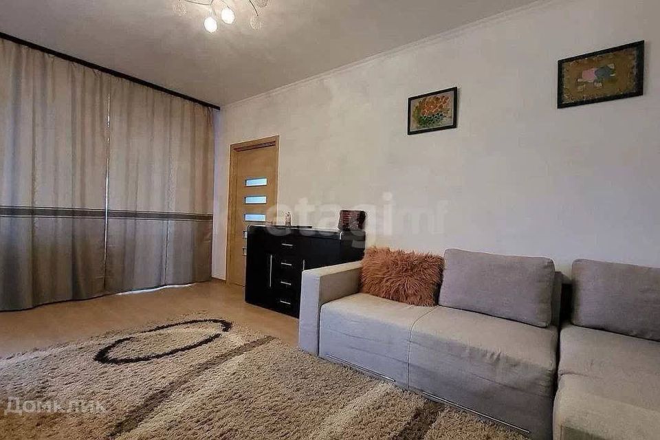 Продаётся 2-комнатная квартира, 43.7 м²
